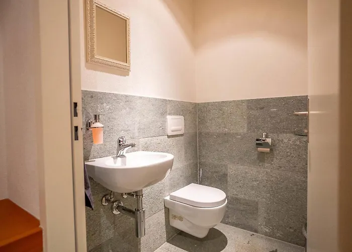 Royal A 40012 公寓 *